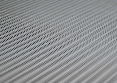 Vòng lặp lớn 100 Lưới vải polyester Liên kết xoắn ốc 4070 để chế biến thực phẩm