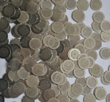 Giá tốt. Micron Hole Kích thước đĩa lọc bằng thép không gỉ, lưới lọc dây có đường kính 5mm trực tuyến