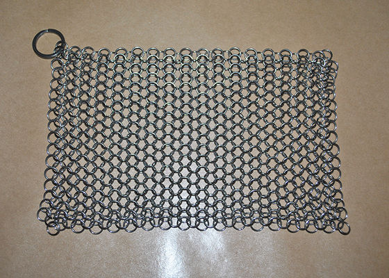 Giá tốt. Máy chà sàn Chainmail bằng thép không gỉ 6x8 inch, Máy làm sạch bằng gang bằng dây chuyền trực tuyến