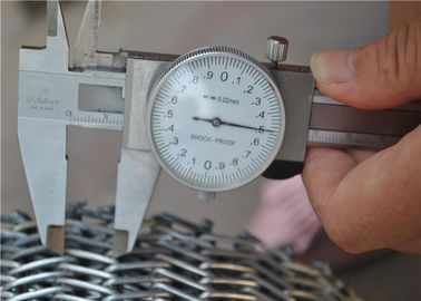 Giá tốt. Dây cường độ cao Lưới Flat Flex Băng tải xoắn ốc Vành đai chịu nhiệt trực tuyến