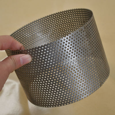 Giá tốt. tùy chỉnh Ống kim loại đục lỗ bằng thép không gỉ 304 Xi lanh cho bộ lọc đường ống mỏ dầu trực tuyến